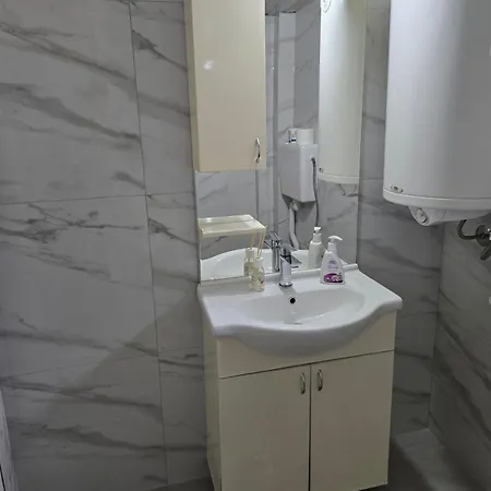 Fontana Apartment *